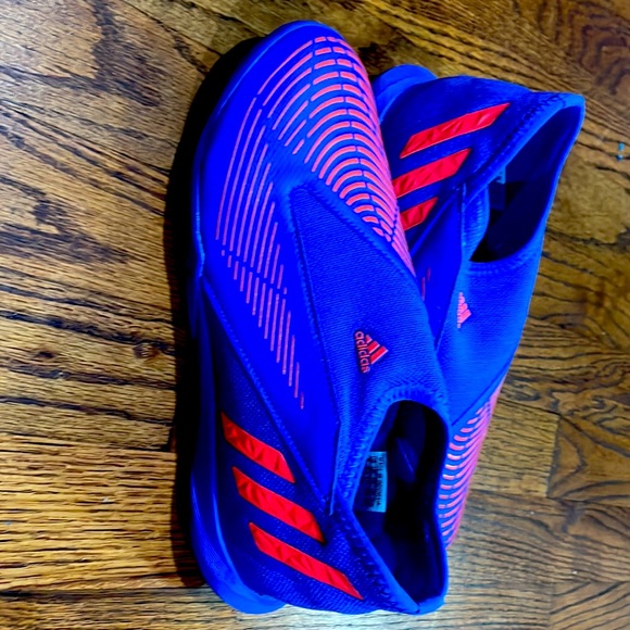 ADIDAS Predator Edge Indoor Soccer Cleats. No laces. Like NEW - Picture 2 of 6